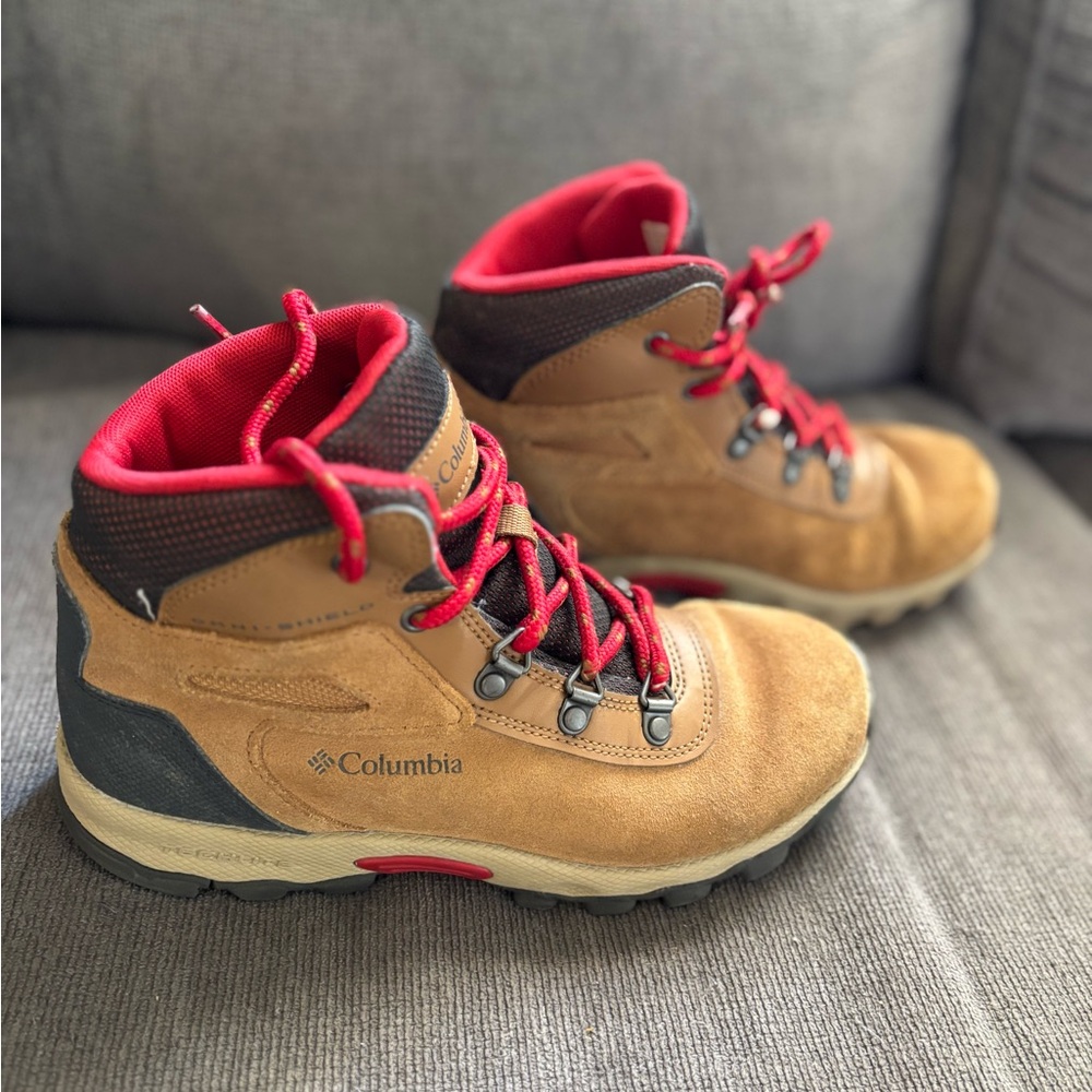 Columbia Tan and Red Outdoor Boots